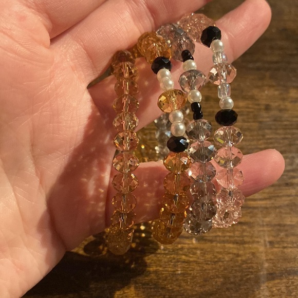 Handmade 8mm Swarovski beaded bracelet - Picture 6 of 6